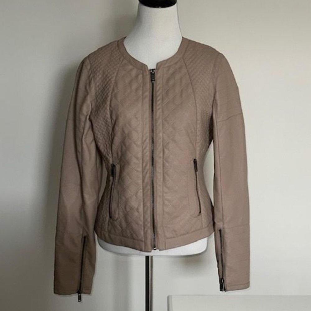 Harve Benard quilted faux leather moto jacket taupe small EUC!